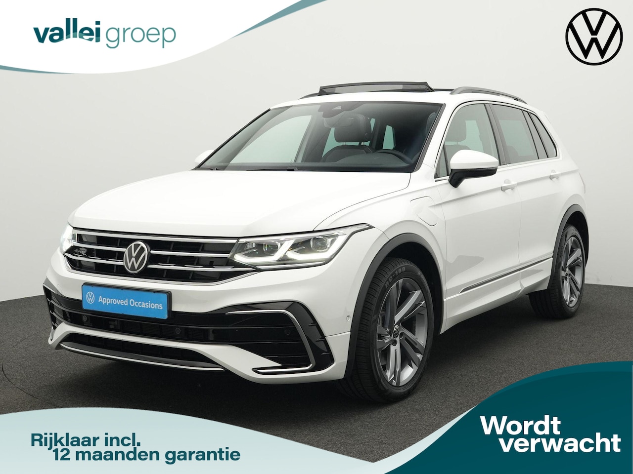 Volkswagen Tiguan - 1.4 TSI eHybrid 245 pk DSG R-Line Business | Panoramadak | IQ Light | Standkachel | Stoel- - AutoWereld.nl