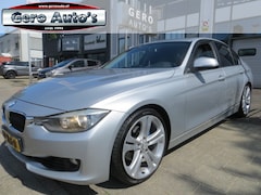 BMW 3-serie - 320i Executive automaat nl-auto 19 inch , private glass, airco ecc etc