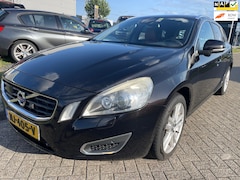 Volvo V60 Cross Country - 1.6 D2 Summum Adaptief CC, Leer, Xenon Garantie