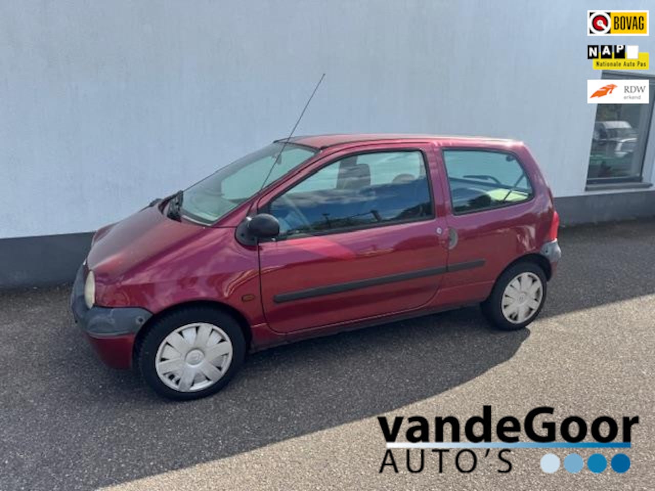 Renault Twingo - 1.2 Authentique 1.2 Authentique, '01, nwe.apk, recent distr. vervangen, inruilkoopje ! - AutoWereld.nl