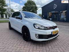 Volkswagen Golf - 2.0 GTI 265PK Cam Automat