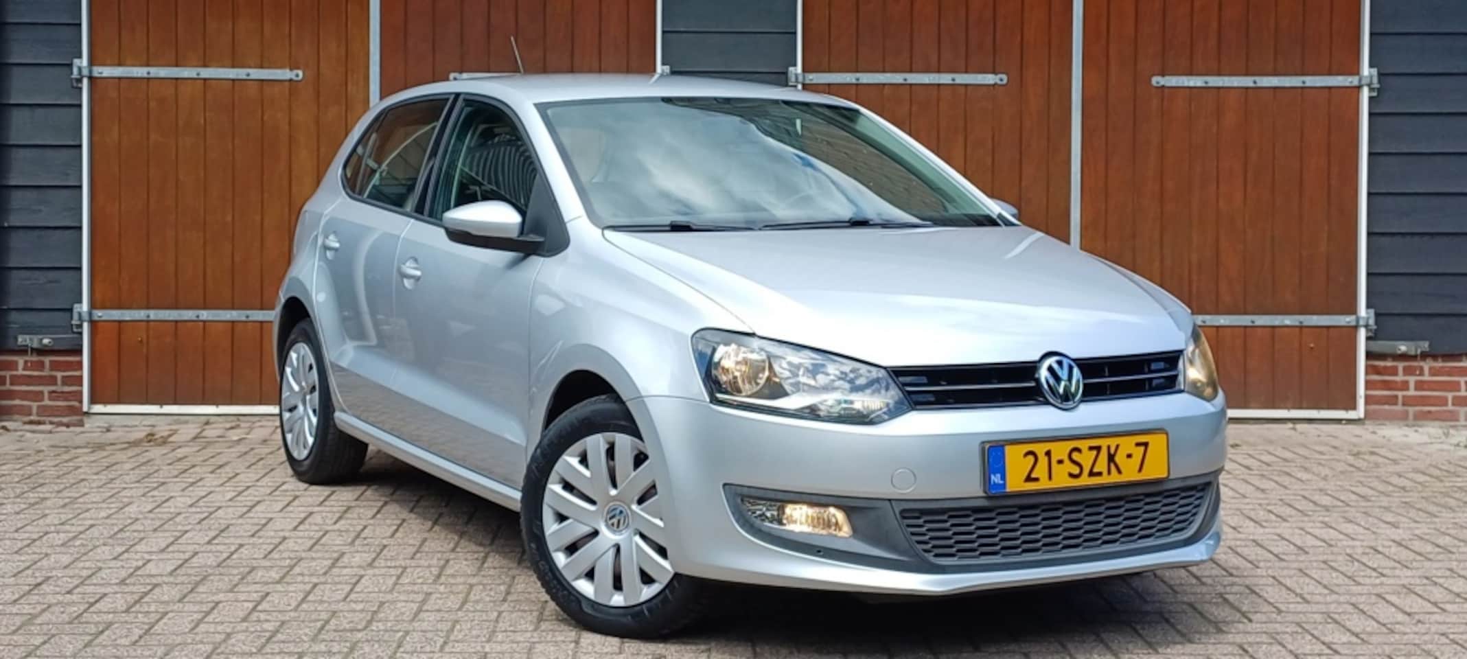 Volkswagen Polo - 1.2 TSI Comfortline 1.2 TSI Comfortline, Airco, Cruise control, Nieuwe APK, NAP - AutoWereld.nl