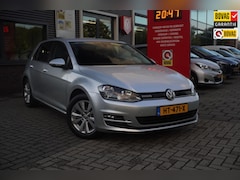 Volkswagen Golf - 1.0 TSI Comfortline / Navi / Airco