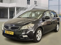 Kia Cee'd Sporty Wagon - 1.4 CVVT Navigator Plus Pack I LEER I CAMERA I AIRCO