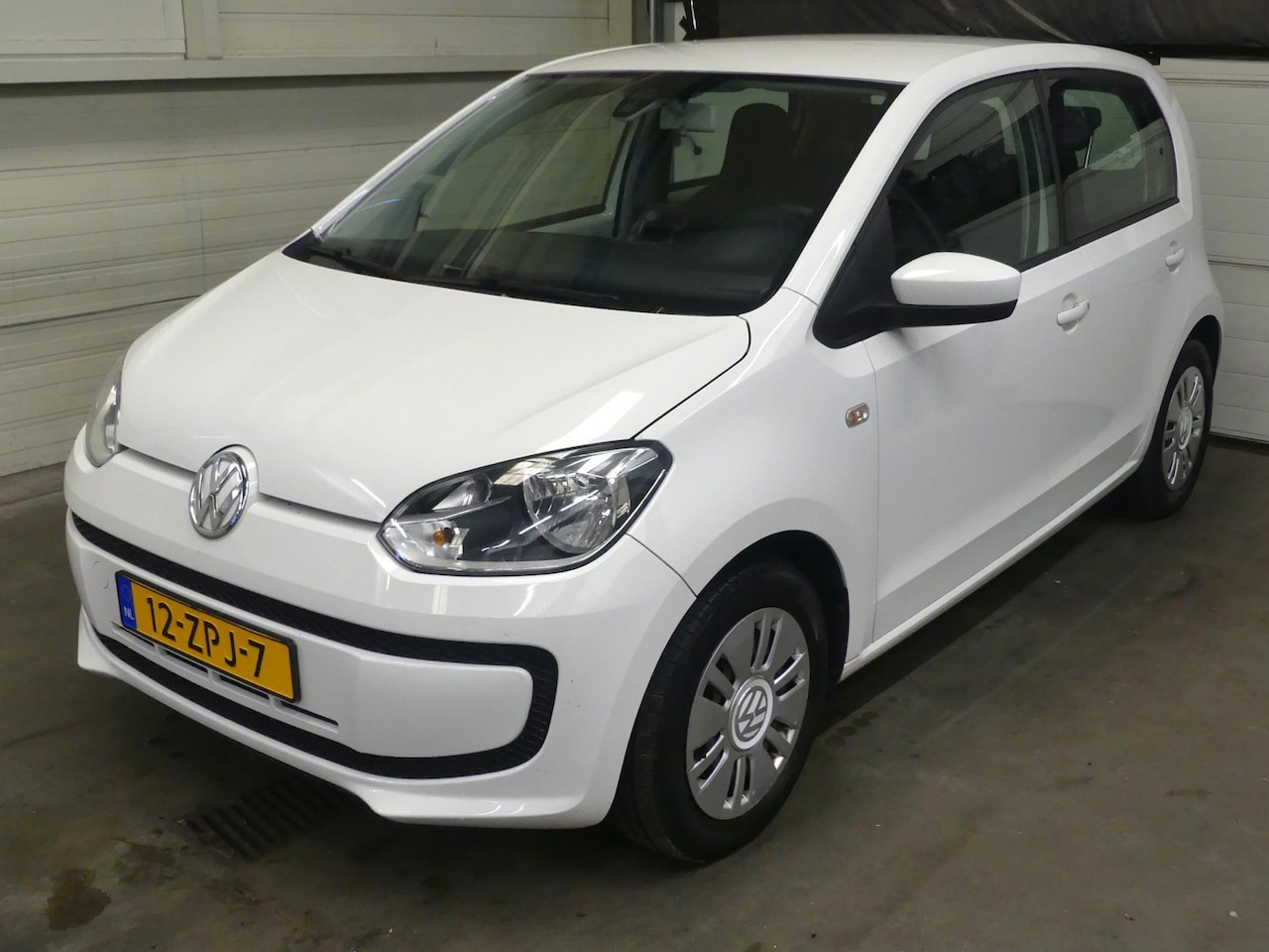 Volkswagen Up! - 1.0 move up! BlueM - 5 deurs - Navigatie - Airco - AutoWereld.nl