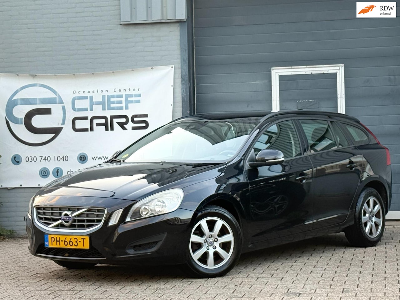 Volvo V60 - 1.6 D2|AIRCO|CRUISE|COMPLETE HISTORIE|GOEDESTAAT! - AutoWereld.nl