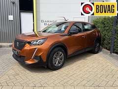 Peugeot 2008 - 1.2 PureTech Allure Pack Camera, Navigatie, Cruise Control, LED
