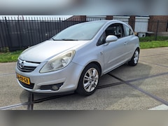 Opel Corsa - 1.4-16V Cosmo