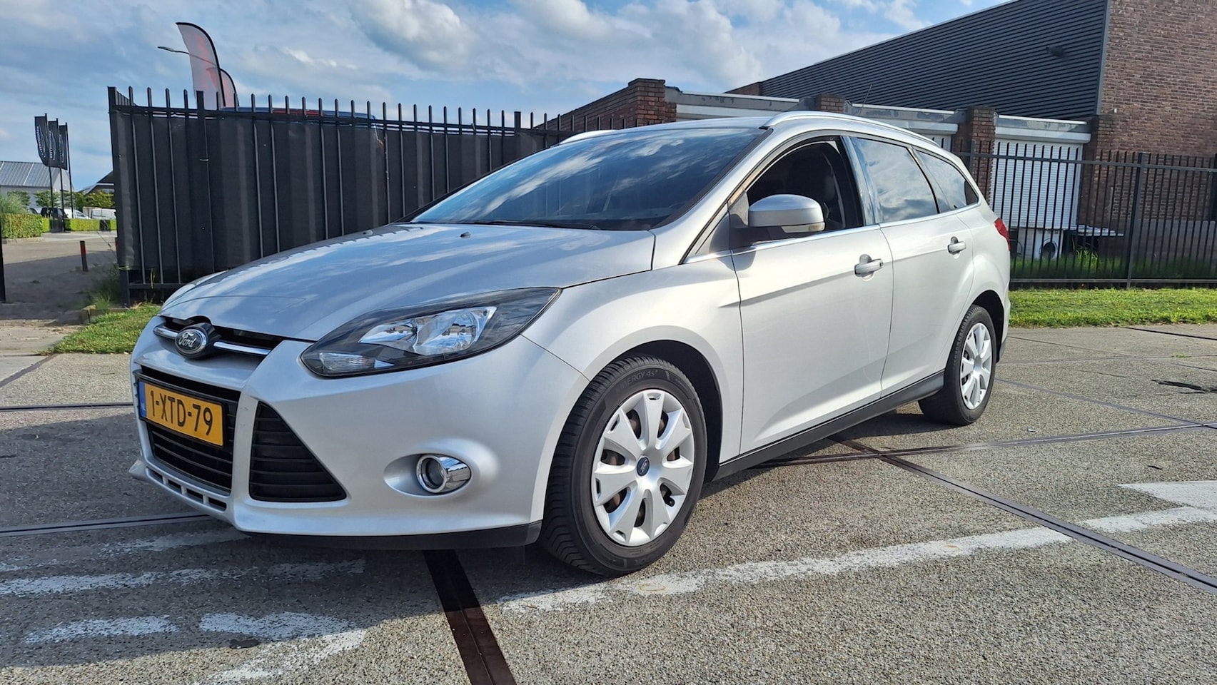 Ford Focus Wagon - 1.6 TDCI Titanium 1.6 TDCI Titanium - AutoWereld.nl