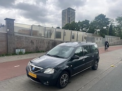Dacia Logan MCV - 1.6-16V Lauréate 7p