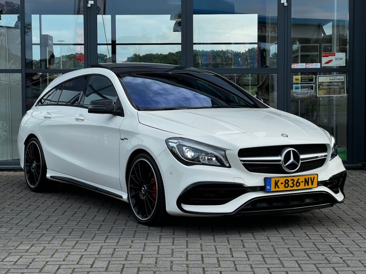 Mercedes-Benz CLA-Klasse - AMG 45 4MATIC - AutoWereld.nl