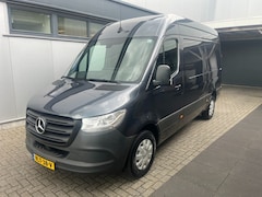 Mercedes-Benz Sprinter - 317 L2H2 lichte zij schade