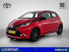 Toyota Aygo - 1.0 VVT-i x-clusive Automaat Limited | Climate control | LM velgen | Full map navigatie |