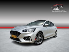 Ford Focus - 1.0 EcoBoost ST Line Pano / trekhaak / pdc