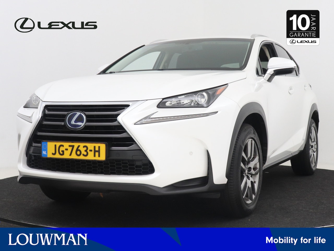 Lexus NX - 300h AWD 25th Edition | Leder | Stoelverwarming | Adaptive Cruise Control | Lexus Navigati - AutoWereld.nl