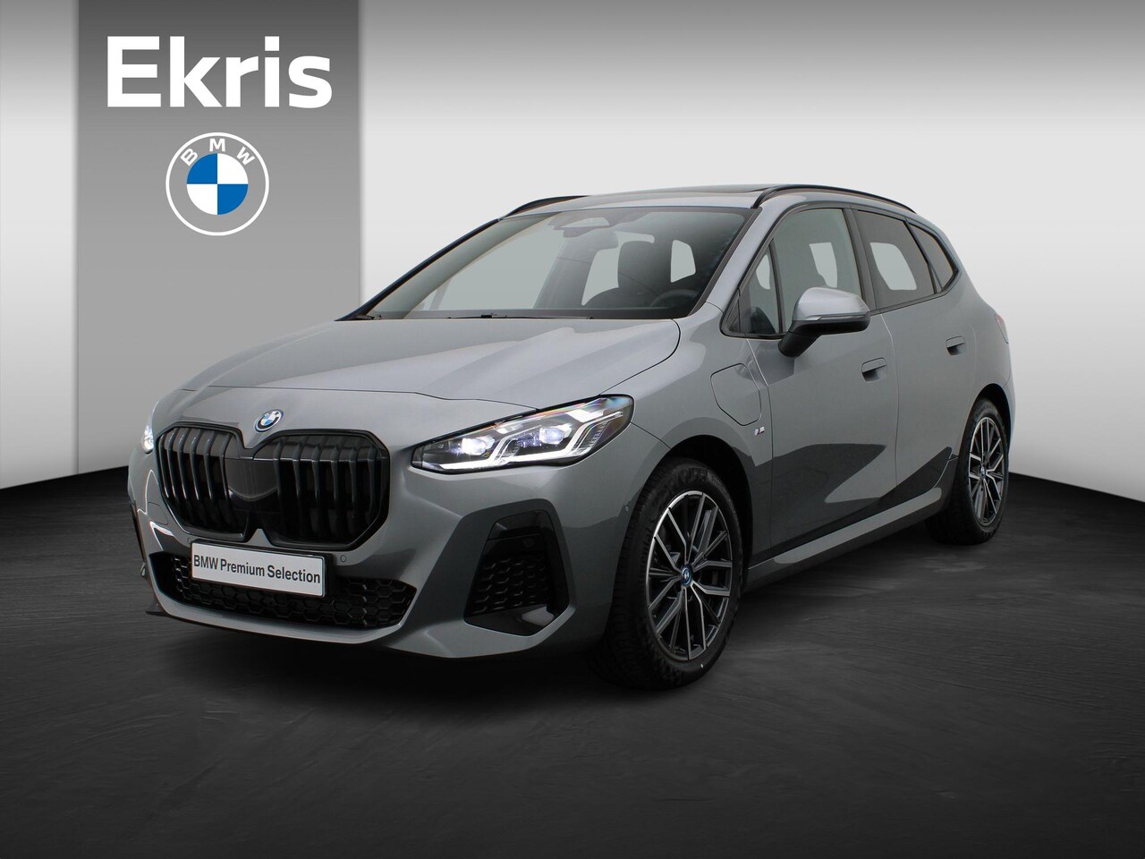 BMW 2-serie Active Tourer - 225e xDrive M Sportpakket | Achteruitrijcamera | Elektrisch verstelbare stoelen | Harman-K - AutoWereld.nl
