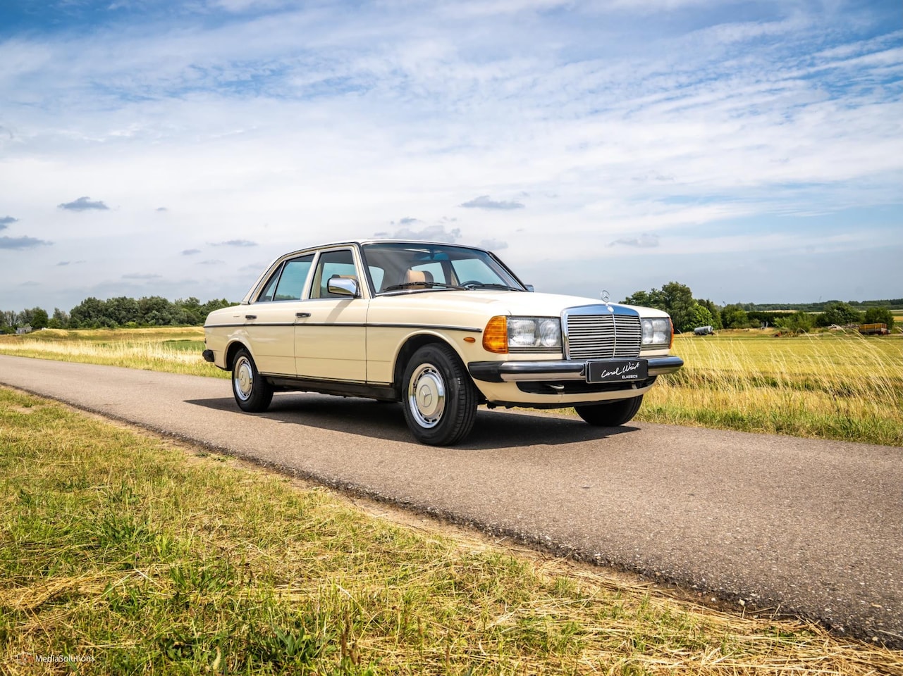 Mercedes-Benz 200-280 (W123) - 200 200 - AutoWereld.nl