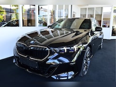 BMW 5-serie Touring - 550e xDrive Hybride M-Sportedition | G61 Vol