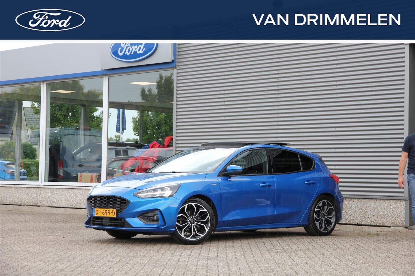 Ford Focus - 1.0 EcoBoost 125pk ST-Line Business 'Desert Island Blue' | Winter Pack | Panorama-dak! - AutoWereld.nl