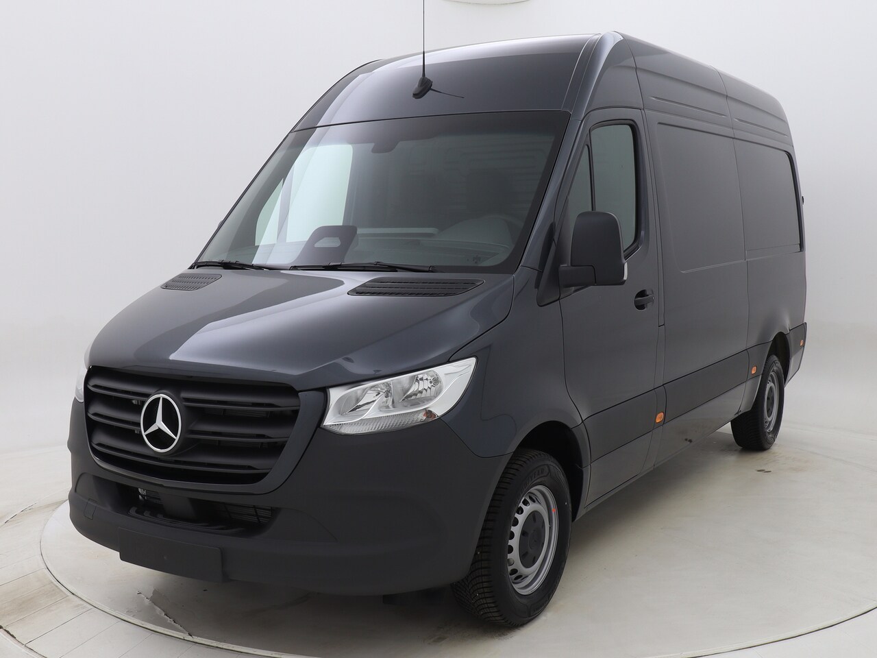 Mercedes-Benz Sprinter - 315 CDI 150pk Automaat L2 RWD PRO 3,5t trekhaak voorbereiding - AutoWereld.nl