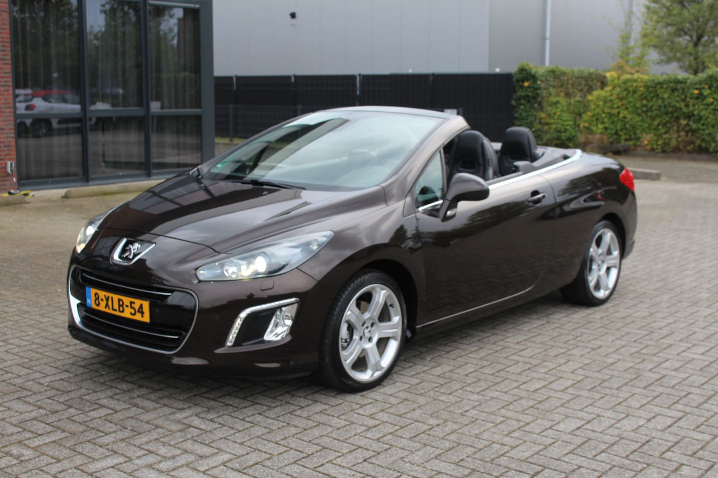 Peugeot 308 CC - 1.6 THP Féline Leder-Xenon-Navi 12 Maanden Bovag Garantie - AutoWereld.nl