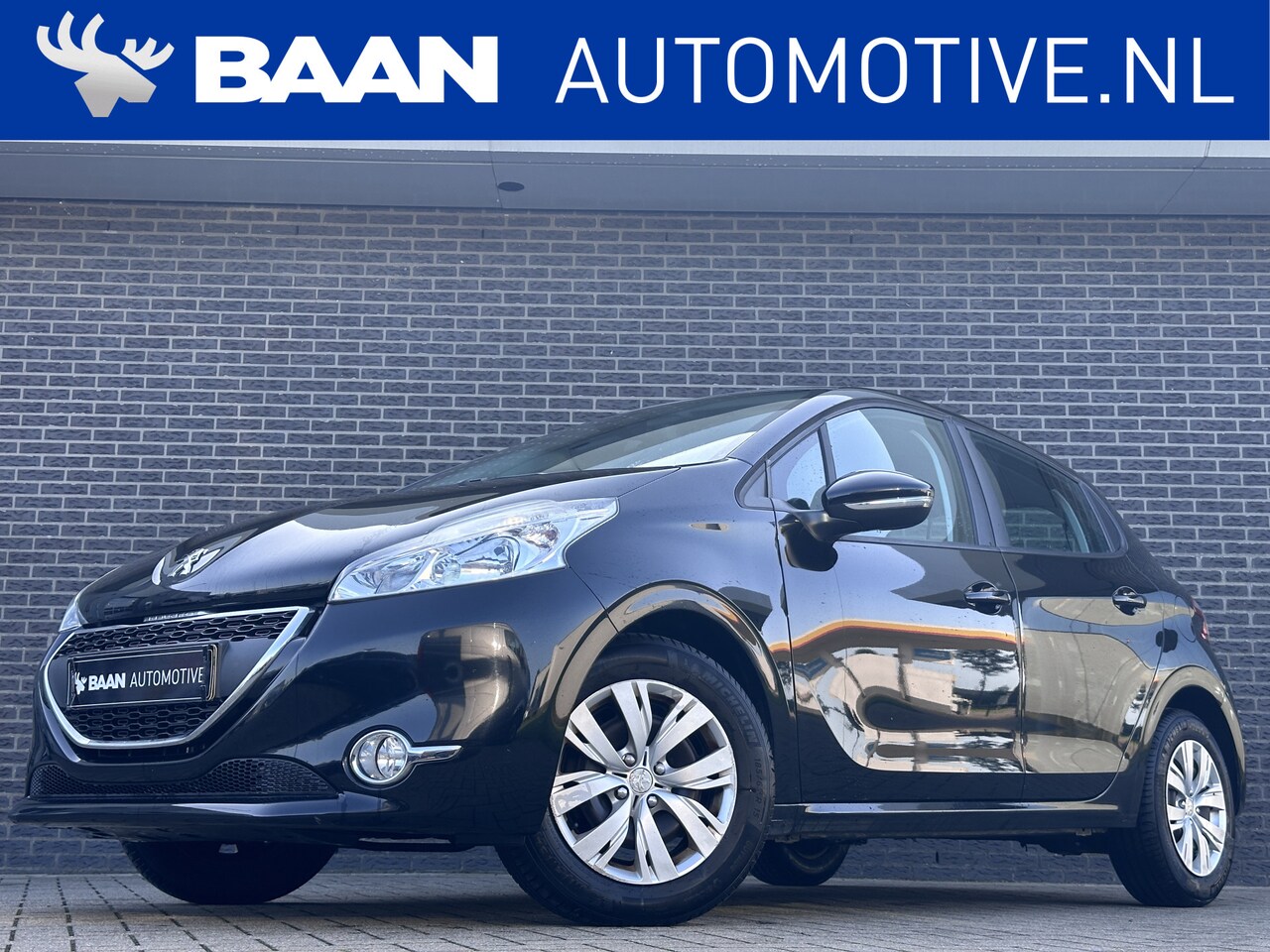Peugeot 208 - 1.2 VTi Envy | Navigatie | Airco - AutoWereld.nl