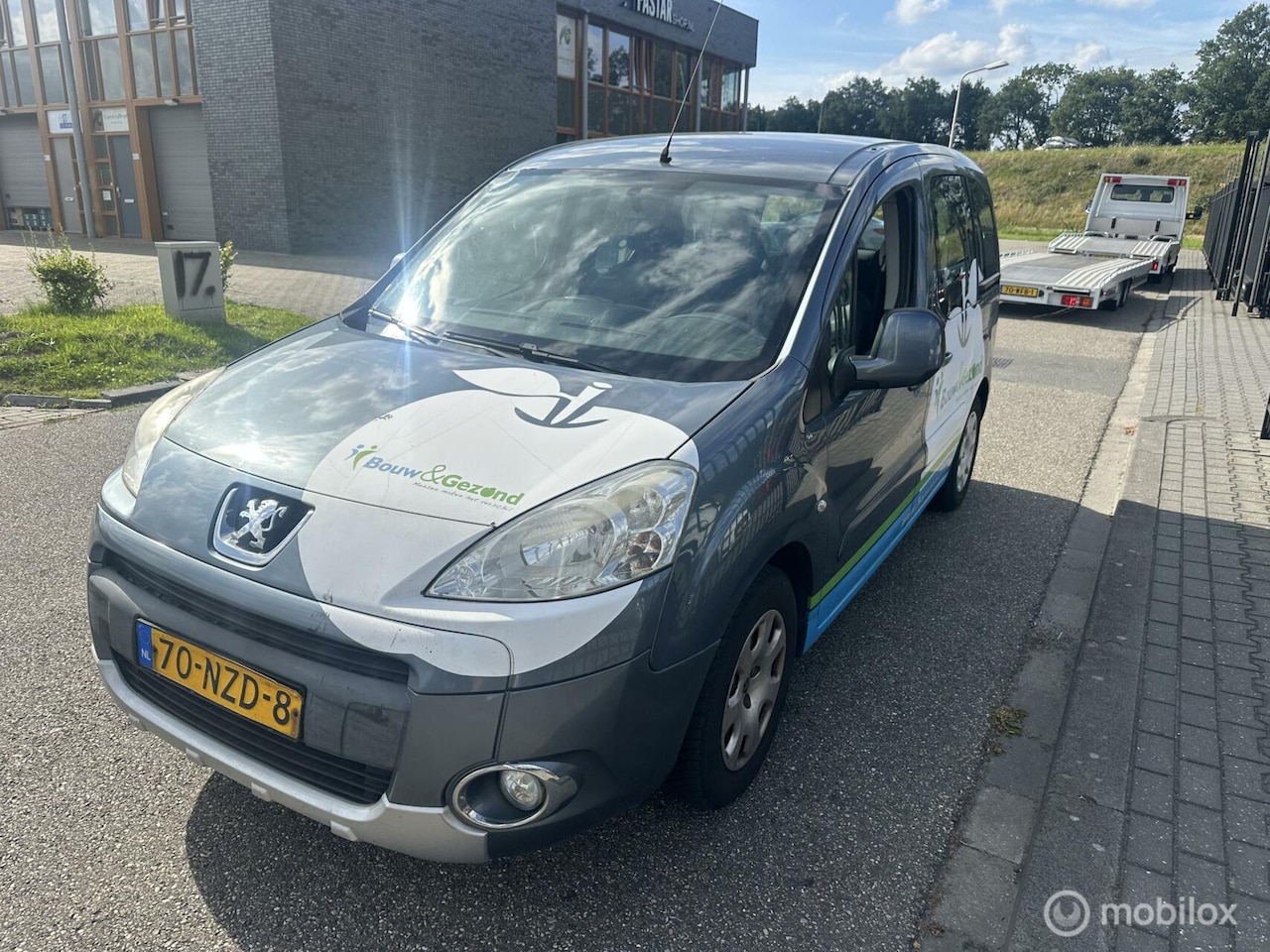 Peugeot Partner Tepee - 1.6 VTi XT Style 1.6 VTi XT Style - AutoWereld.nl