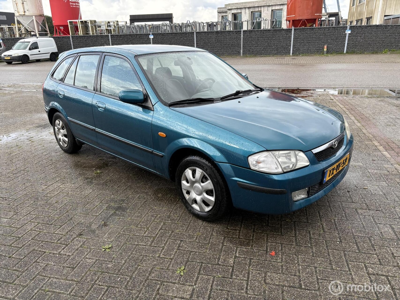 Mazda 323 - 1.8i F GLX 1.8i F GLX - AutoWereld.nl