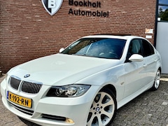 BMW 3-serie - 330i - Schuifdak, Camera, Youngtimer + extra set winterwielen