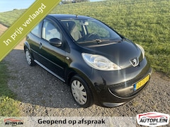 Peugeot 107 - 1.0-12V XS