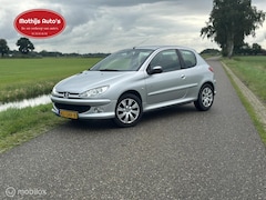Peugeot 206 - 1.4 Génération Airco nette auto Nieuwe APK