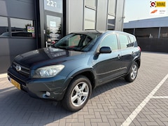 Toyota RAV4 - 2.2 D-CAT Linea Sol