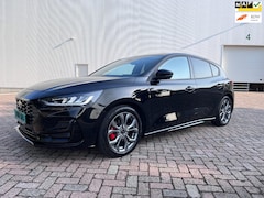 Ford Focus - 1.0 EcoBoost Hybrid ST Line