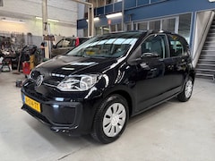 Volkswagen Up! - 1.0 65PK Up | Airco | Bluetooth | Telefoon steun | All season banden | NAP | Rijklaar prij