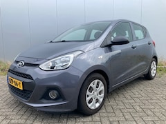 Hyundai i10 - 1.0i i-Drive Airco, centrale vergr. met afst bed., stuurbekr., APK tot augustus 2026