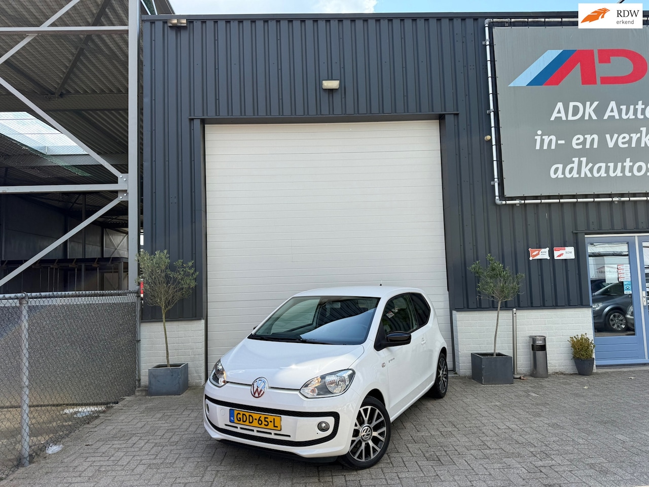 Volkswagen Up! - 1.0 groove up! BlueMotion NAVI/CRUISE/STOELVERW/PDC/AFN TREKHAAK - AutoWereld.nl