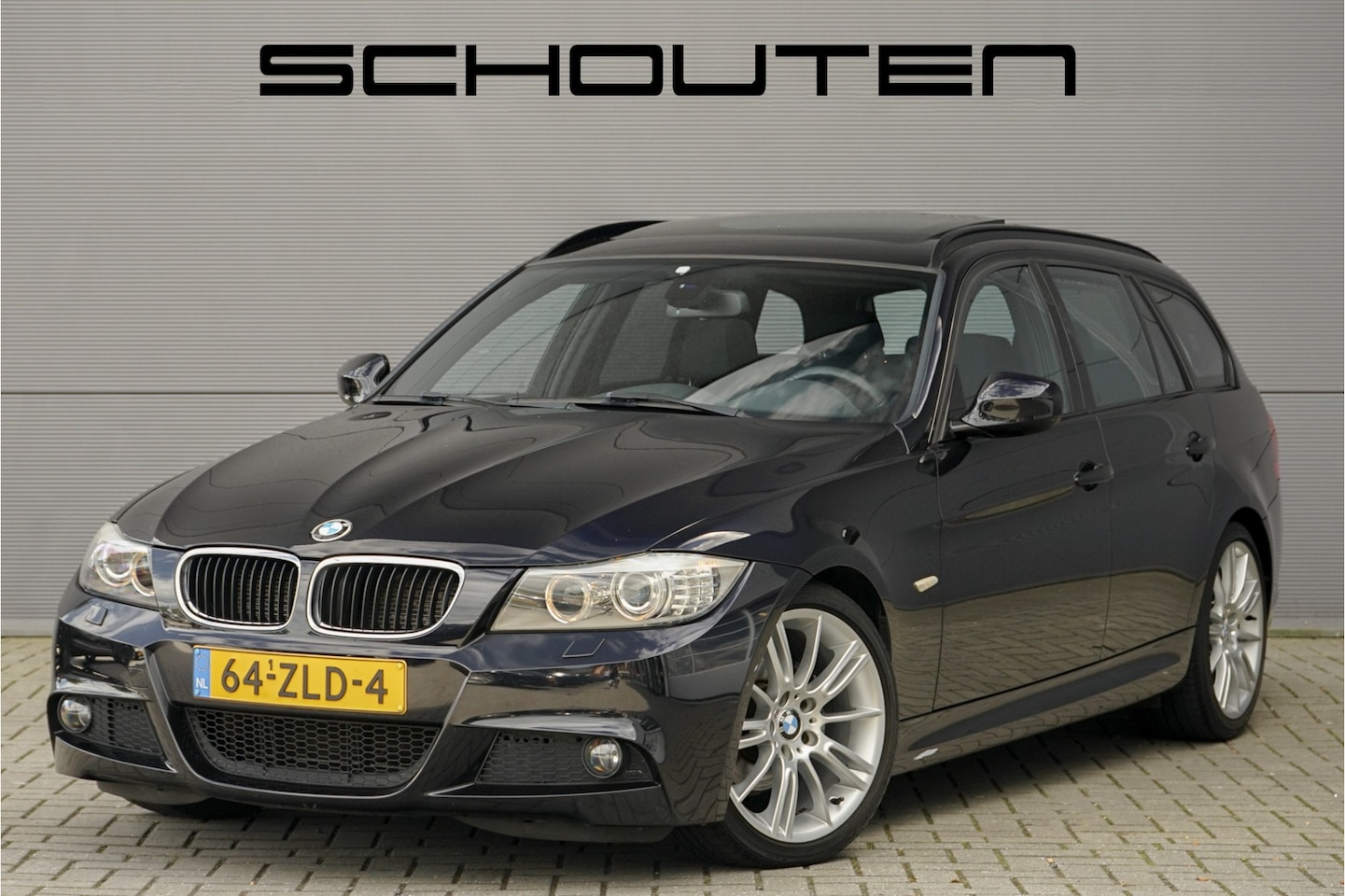 BMW 3-serie Touring - 318i M Sport Shadow Schuifdak Trekhaak PDC HiFi Cruise 18" - AutoWereld.nl