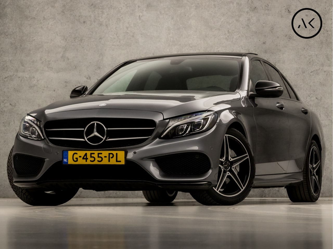 Mercedes-Benz C-klasse - 180 AMG Sport 157Pk Automaat (DUBBEL PANORAMADAK, NAVIGATIE, LEDER, BURMESTER, ELEK SPORTS - AutoWereld.nl