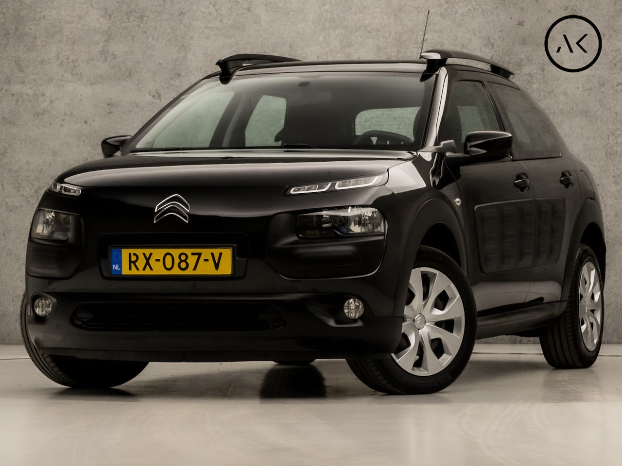 Citroën C4 Cactus - 1.2 PureTech Sport (NAVIGATIE, CLIMATE, PARKEERSENSOREN, SPORTSTOELEN, CRUISE, ELEK PAKKET - AutoWereld.nl