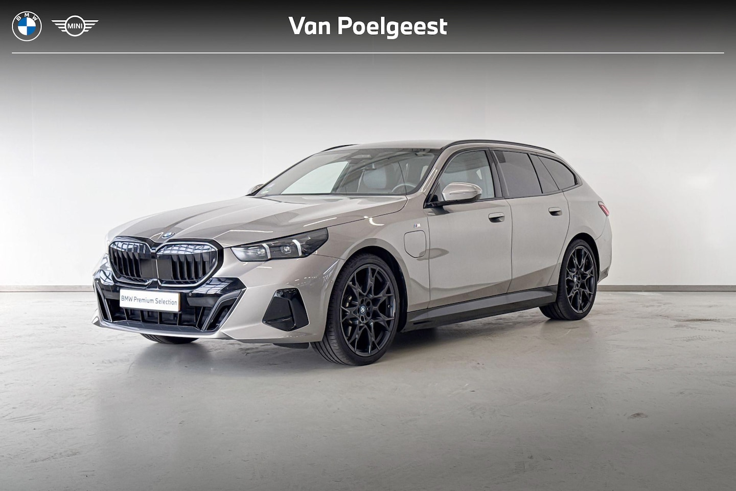 BMW 5-serie Touring - 530e Innovation Pack M Sportpakket Pro Aut. - AutoWereld.nl