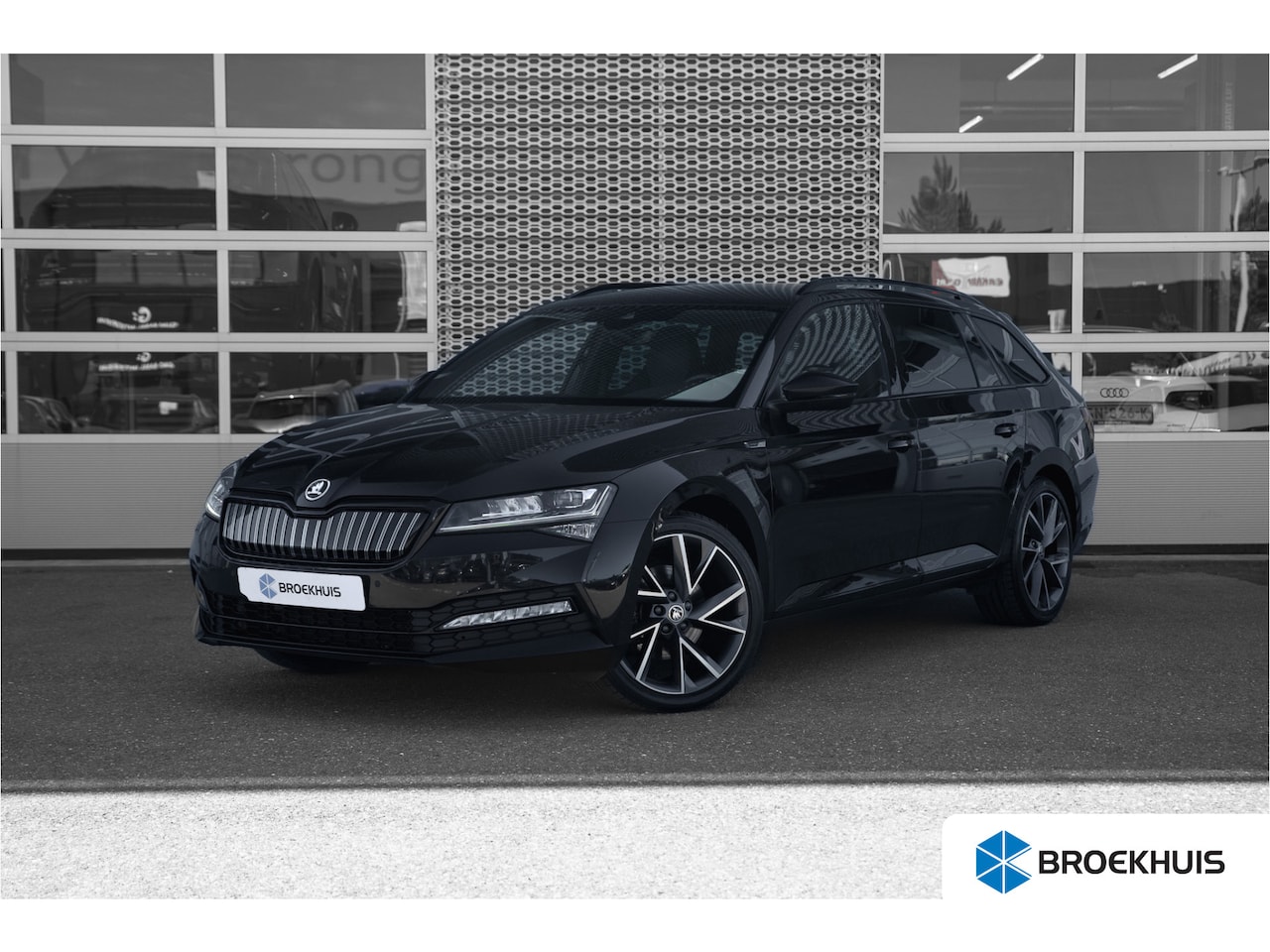 Skoda Superb Combi - 1.4 TSI iV Sportline Business | Adapt. Cruise | Camera | Navigatie | Stoel- Stuurverwarmin - AutoWereld.nl