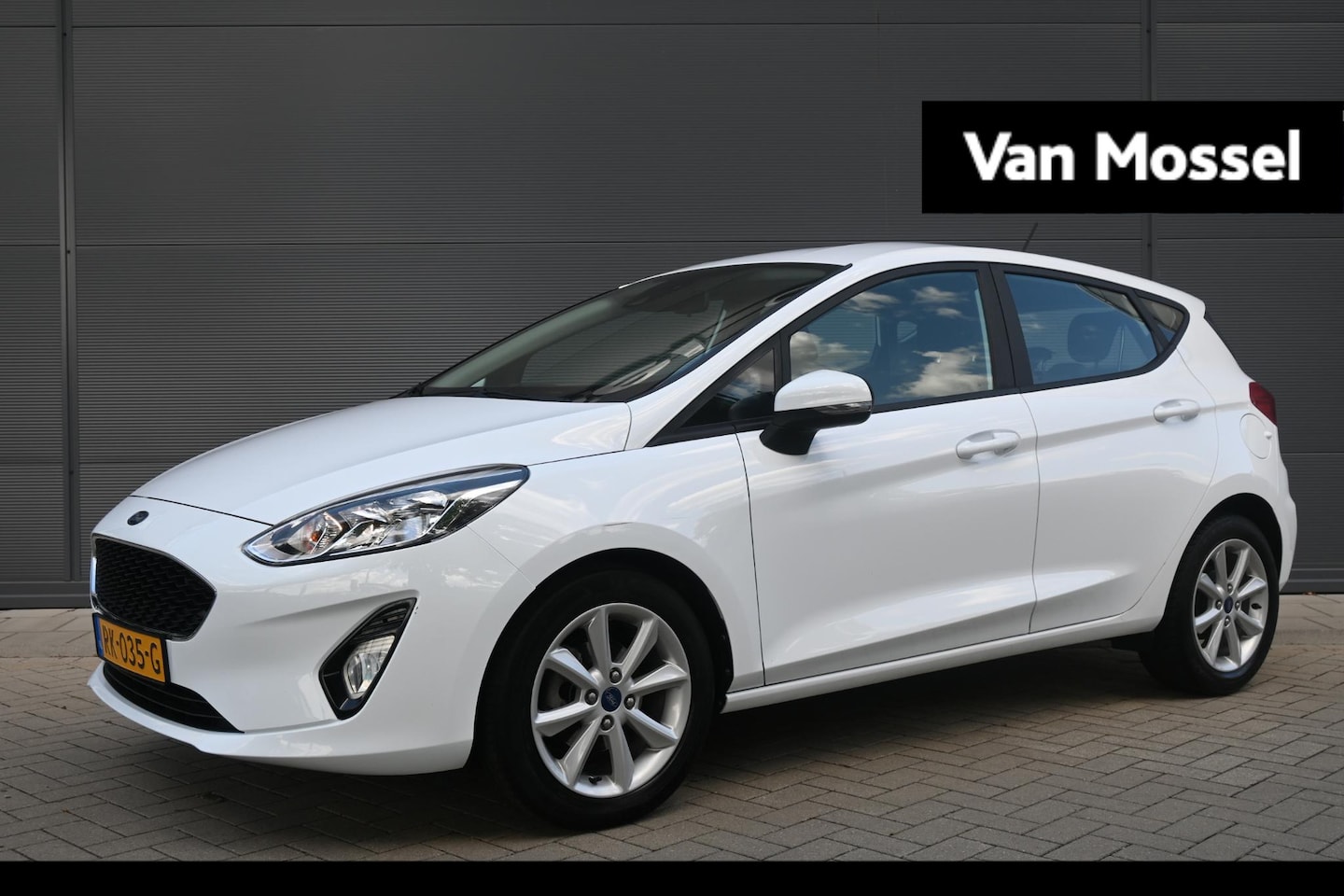 Ford Fiesta - 1.1 Trend | Parkeersensoren | Airco | Lichtmetalen Velgen - AutoWereld.nl