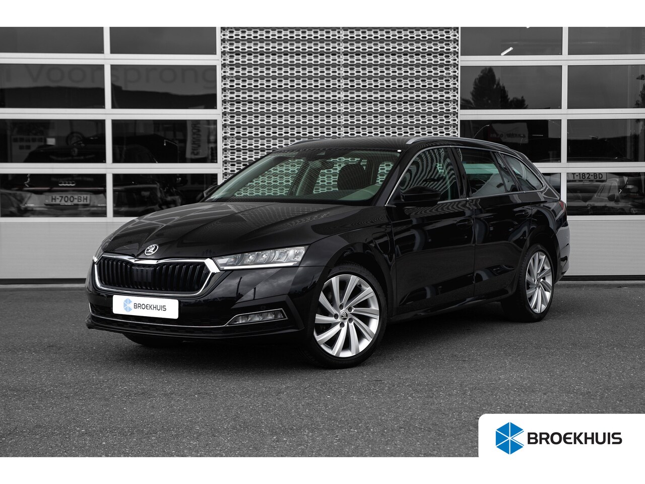 Skoda Octavia Combi - 1.4 TSI iV PHEV Business Edition Plus | 204 pk | Carplay | Stoelverwarming | Cruise contro - AutoWereld.nl