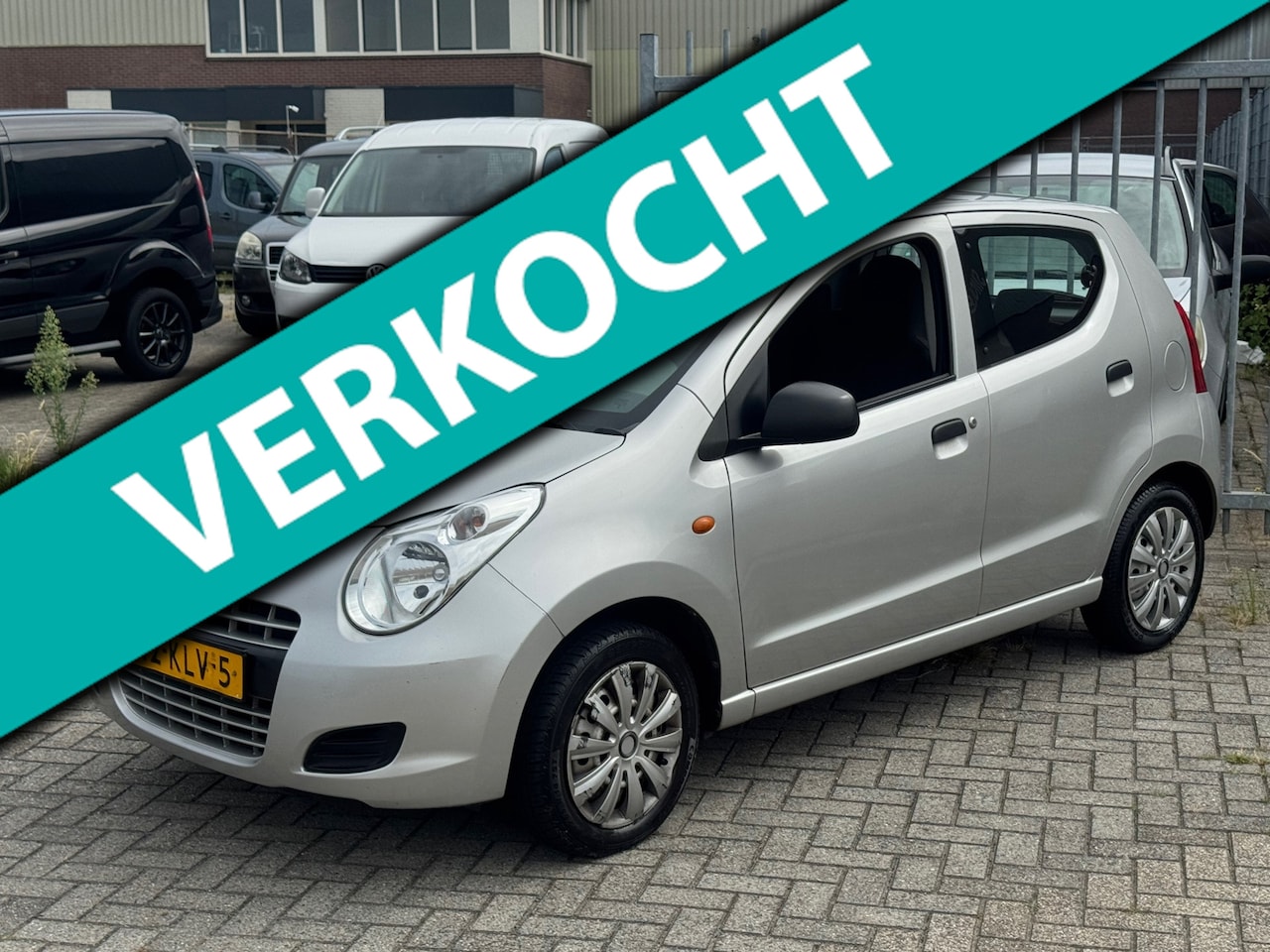 Suzuki Alto - 1.0 Base 5 deurs! Stuurbekrachtiging - radio! Leuke technisch goede auto voor weinig koopj - AutoWereld.nl