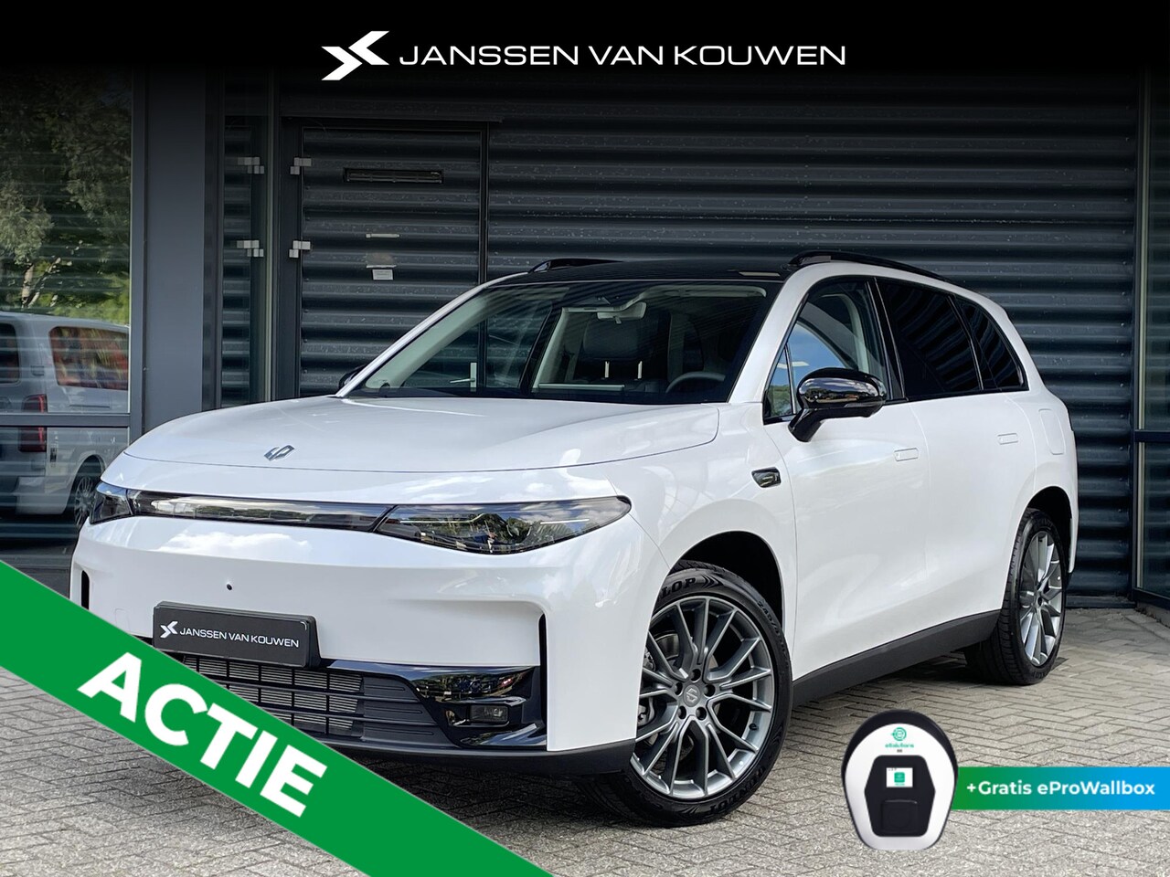 Leapmotor C10 - REEV Design 28.4 kWh Nieuw te bestellen. Op voorraadauto's wel € 3000,- korting! - AutoWereld.nl