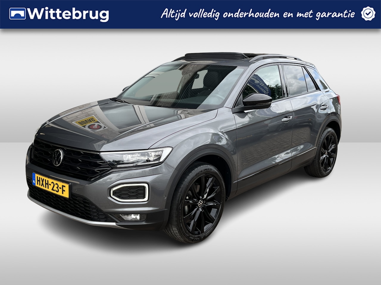 Volkswagen T-Roc - 1.5 TSI Sport / AUTOMAAT/ PANO/ KEYLESS/ APP-CONNECT/ 18" LMV/ PARK. SENSOREN + CAMERA/ RI - AutoWereld.nl