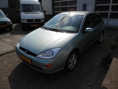 Ford Focus - 1.6-16V Trend airco riem vv bij 292.999