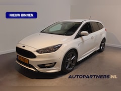 Ford Focus Wagon - 1.0 ST-Line - Apple Carplay/Android Auto - Stoel/Stuurverwarming - achteruitrijcamera