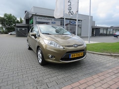 Ford Fiesta - 1.6 Titanium 120 PK , AIRCO, AFNEEMBARE TREKHAAK.D RIEM VERVANGEN BIJ 80.531KM