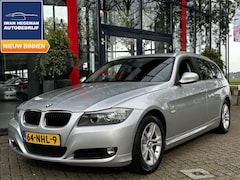BMW 3-serie Touring - 320i Business Line | Navi | Cruise | Trekhaak | PDC V+A | ECC